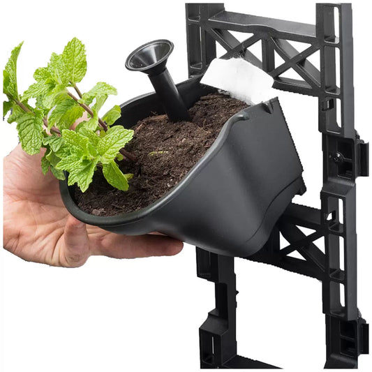 Quint vertical garden with 3 frames and 15 pots